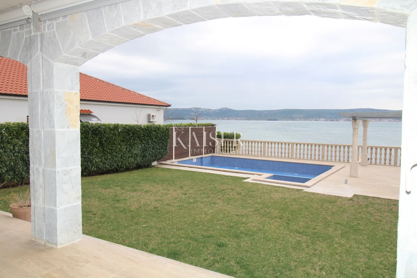 zadar,sv.petar- mediterasnka raskošna vila prvi red do mora - slika 33