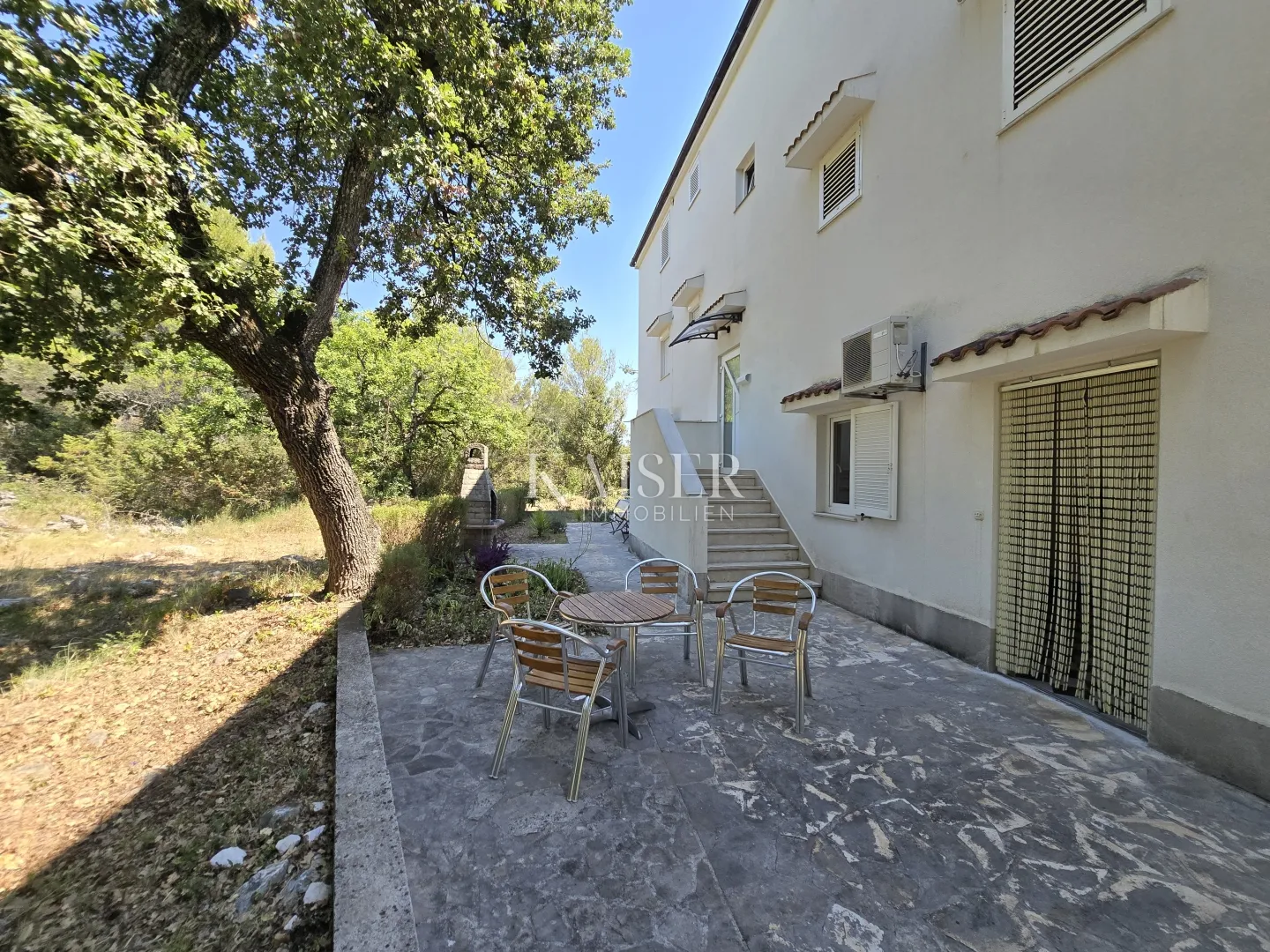 apartman u prizemlju s dvorištem, idealan za obitelji, rogoznica – lozica - slika 2
