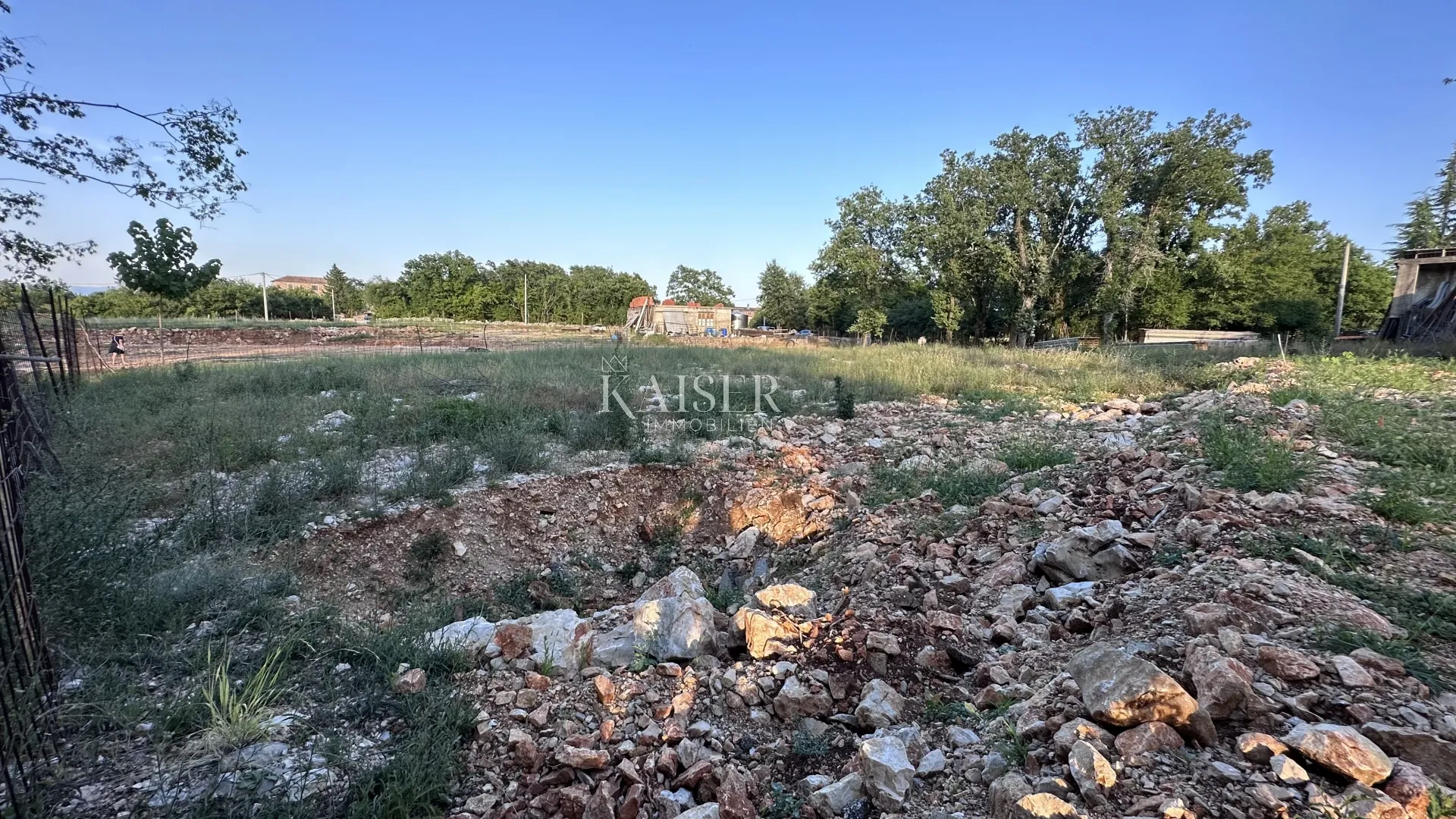 otok krk, okolica dobrinja - građevinsko zemljište, 978 m2 - slika 2