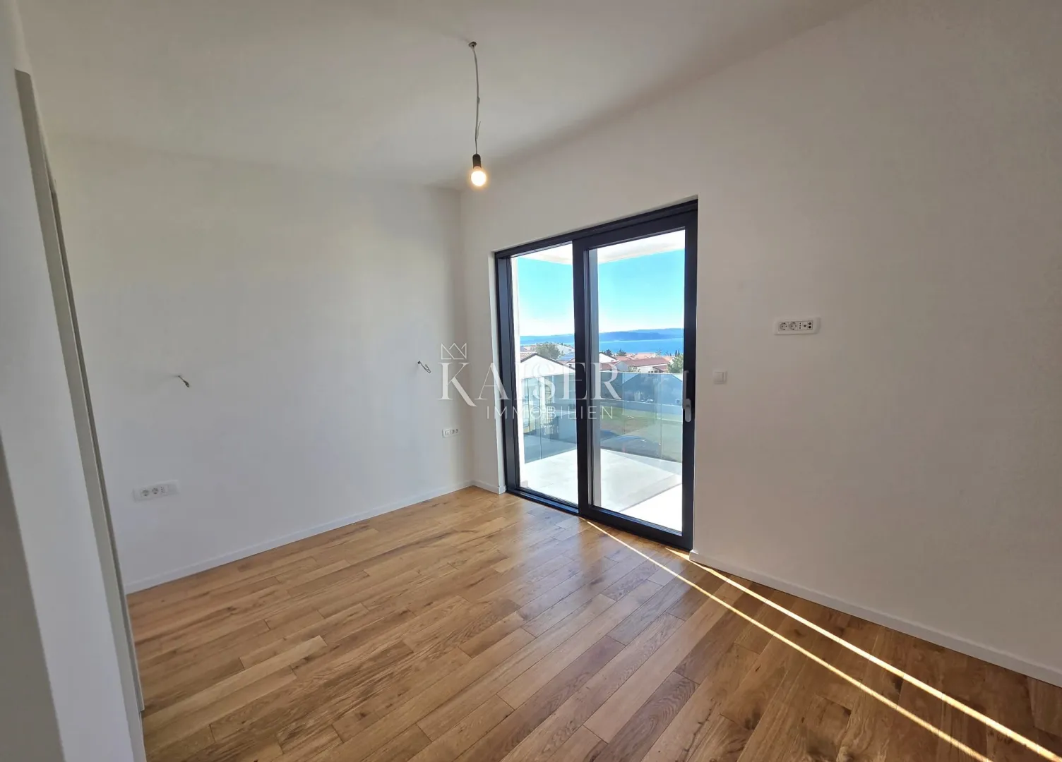 krk, punat - vrhunski dvoetažni apartman 117m2, pogled more - slika 10
