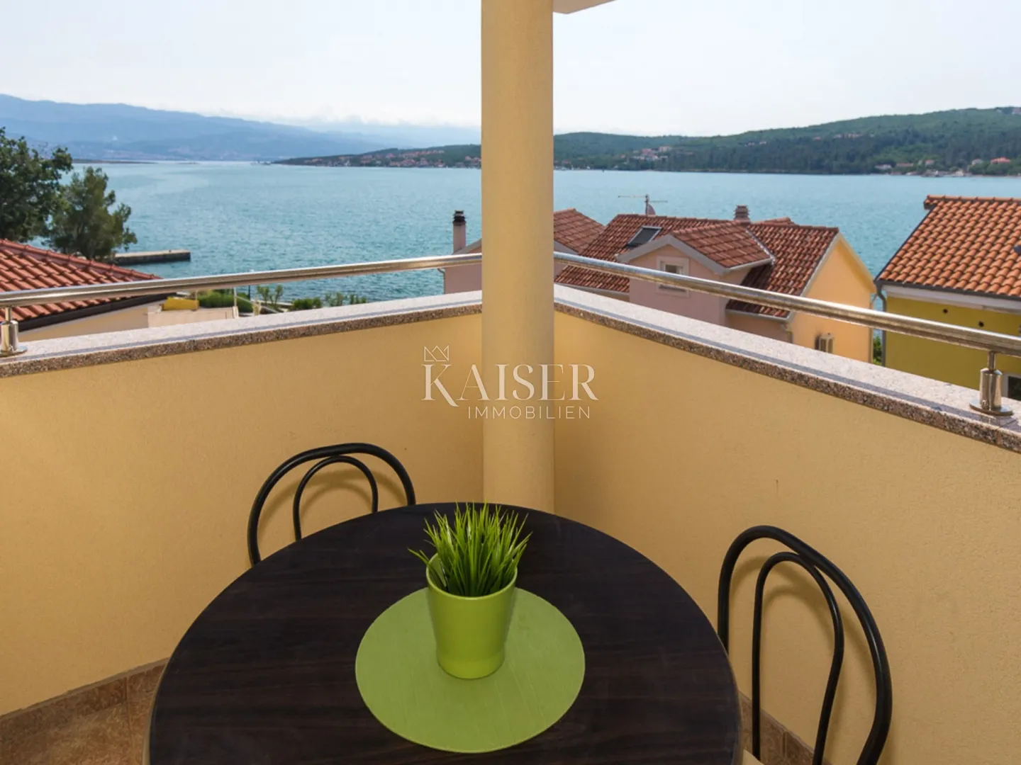 otok krk, čižići- dvosoban stan 55m2, samo 60m od mora - slika 19