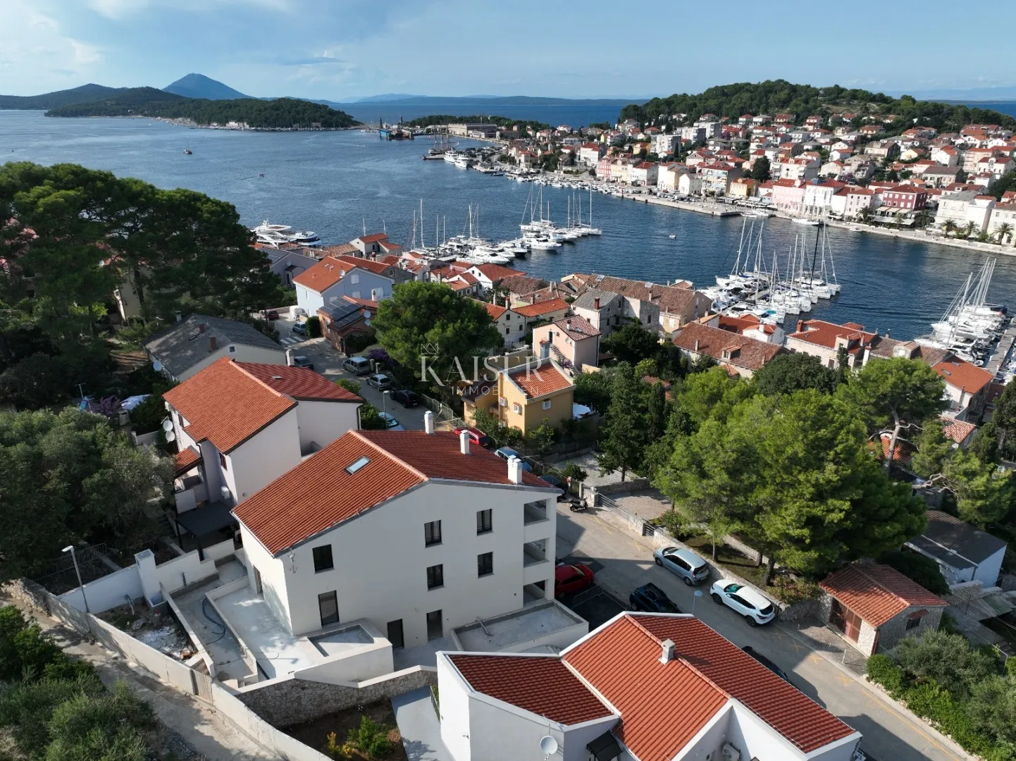 mali lošinj - predivni apartman 100 m2 u centru grada - slika 4