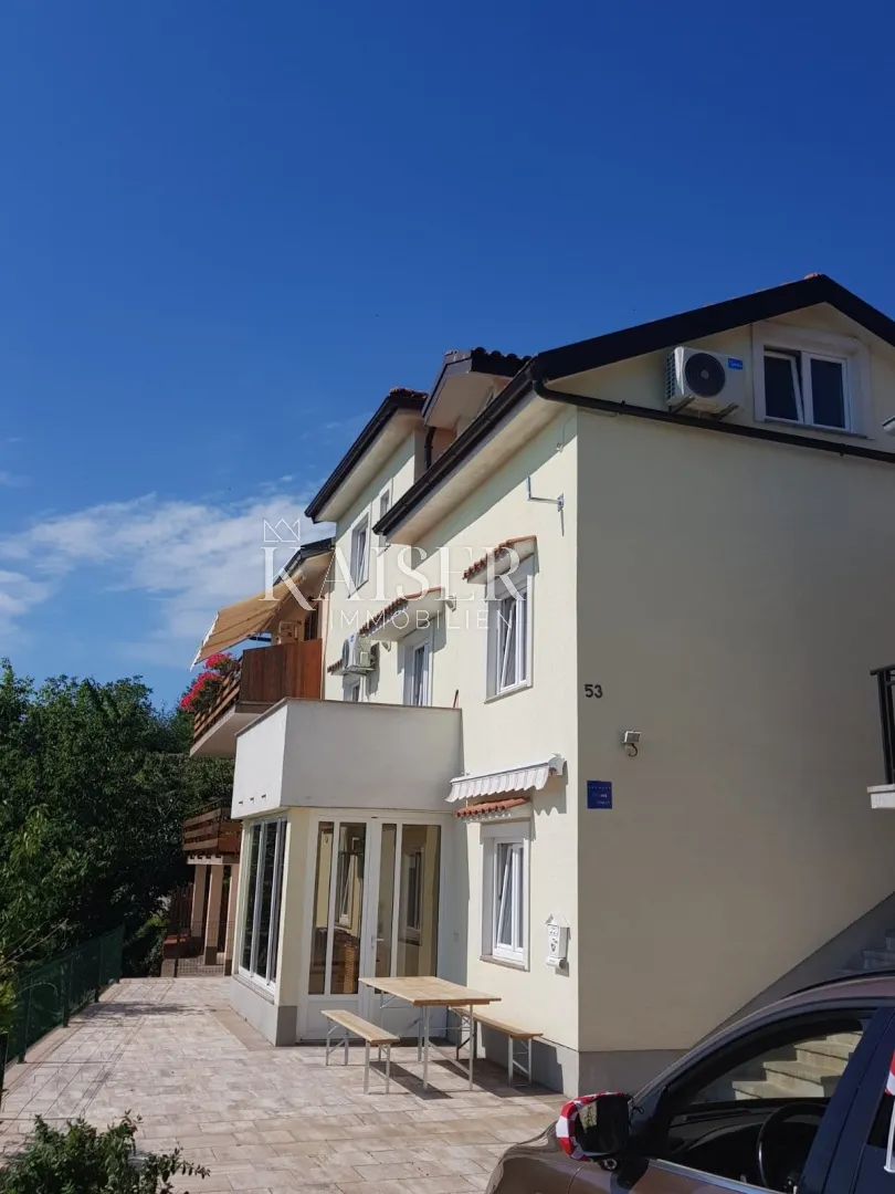 opatija, lovran - kuća sa pogledom na more, sa tri stana 300 m2 - slika 7