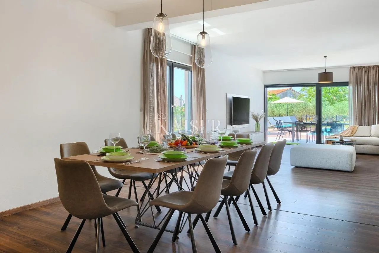 istra, svetvinčenat, moderna elegantna vila s bazenom - slika 15