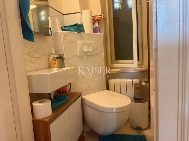 rijeka, pećine - stan prvi red do mora i studio apartman u suterenu - slika 13