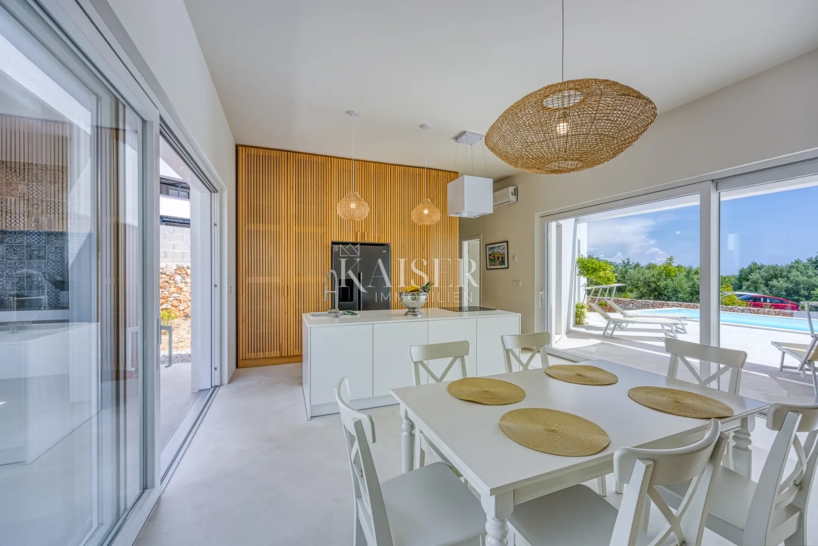 otok krk, okolica krka - predivna vila s pogledom na more, 110 m2 - slika 17