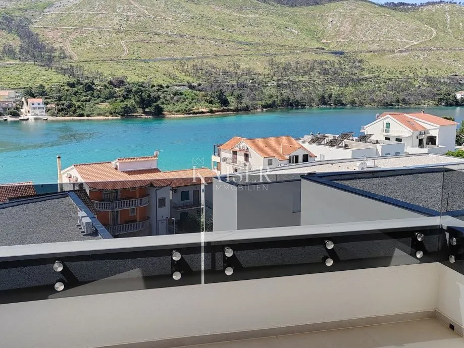 grebaštica, šibenik - prostrani peterosobni stan s velikom lođom, 100 m od mora - slika 5