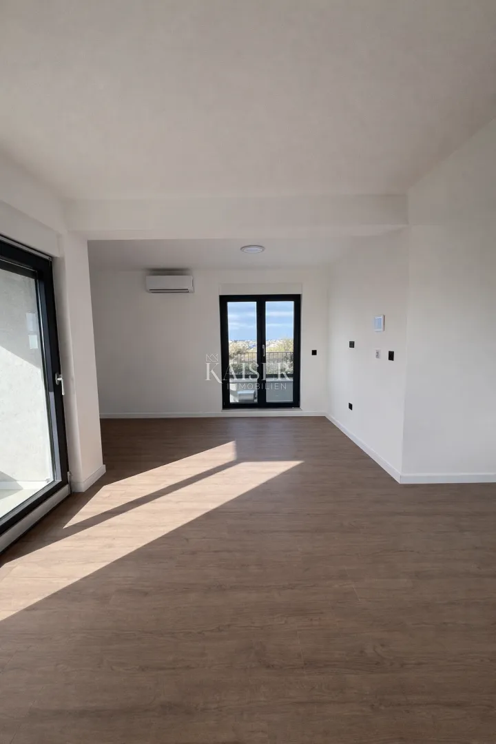 zadar – privlaka | apartman s krovnom terasom i pogledom, 200 m od mora - slika 10