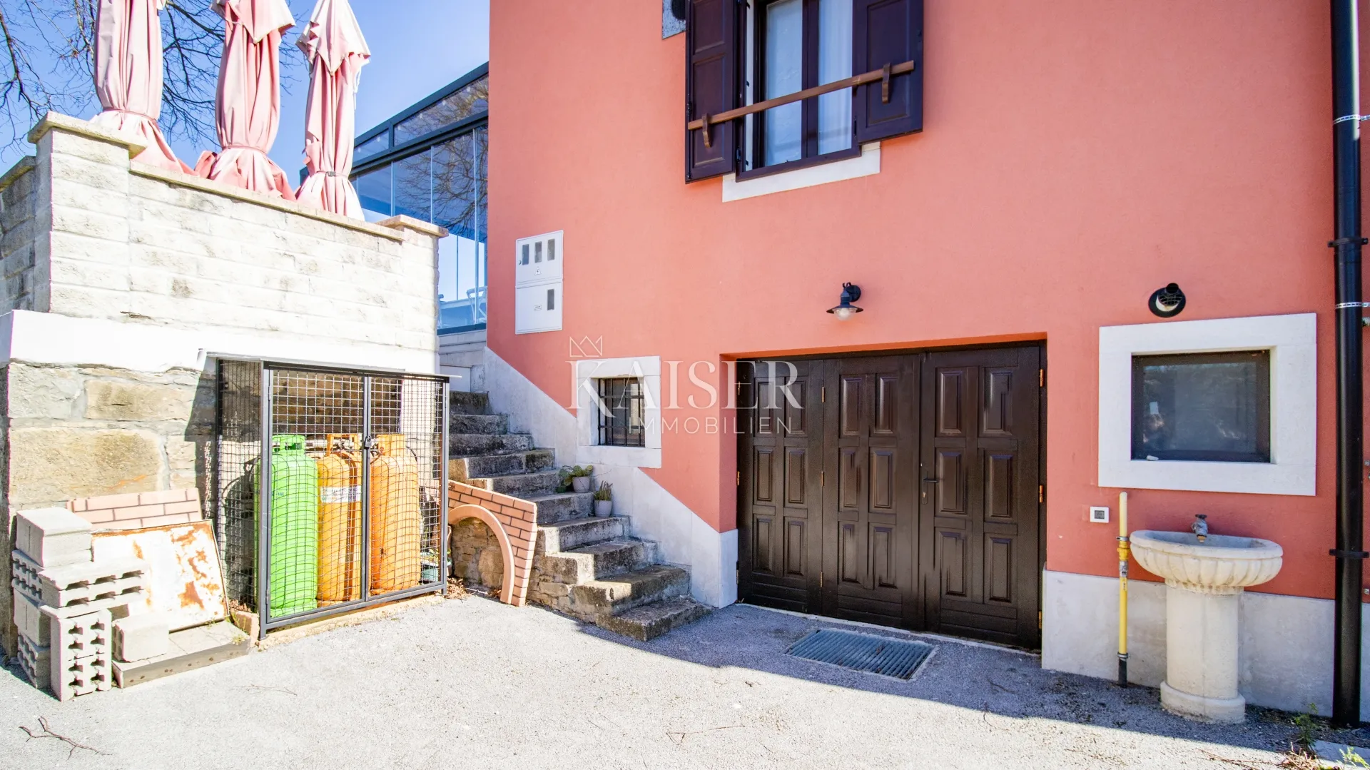 istra, motovun - ugostiteljski objekt sa 8 soba; top lokacija - prekrasan pogled na motovun - slika 11