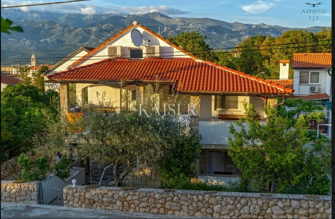 zadar, vinjerac - kuća s četri apartmana ,70m od mora - slika 2