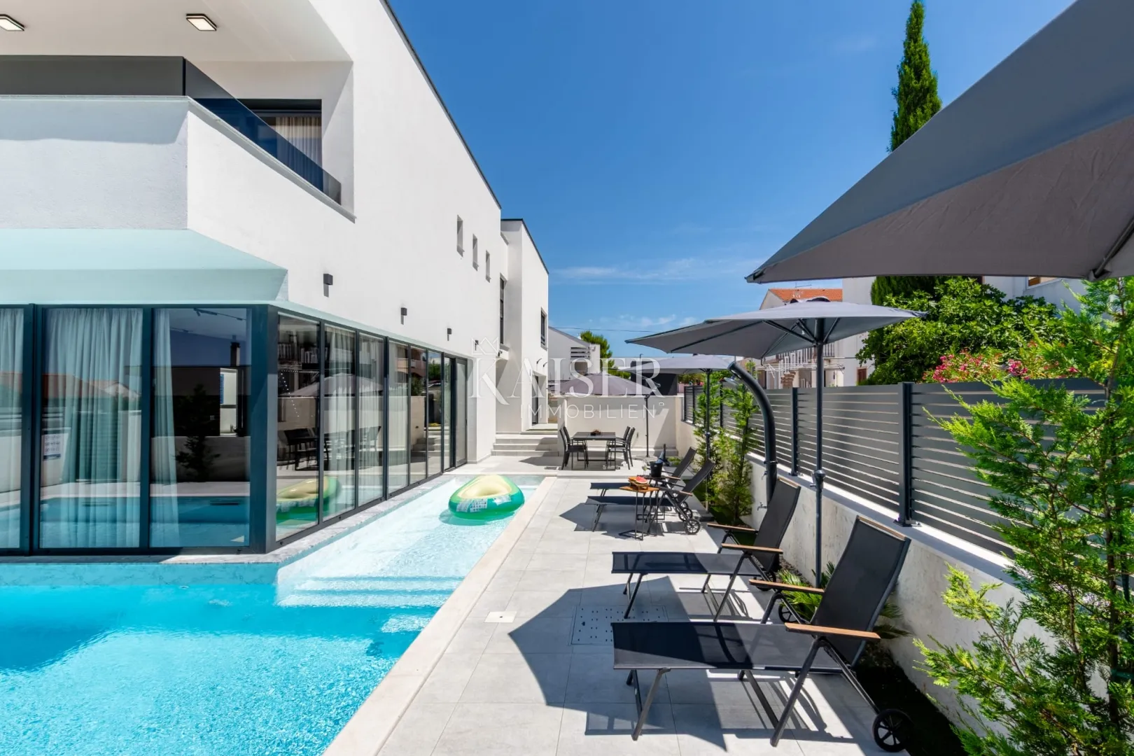 zadar – vrsi luksuzna vila 150 m od mora - slika 28