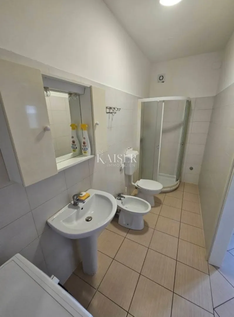 istra, umag okolica - opremljen stan 44m2; 500m od mora - slika 15