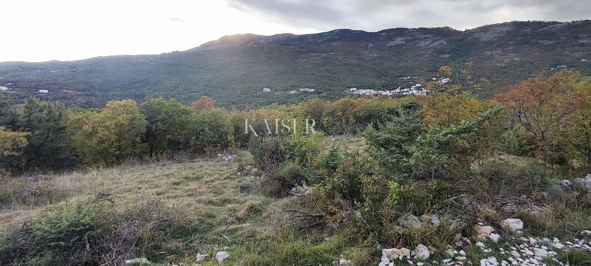 mošćenička draga - građevinsko zemljište s prekrasnim pogledom na more, 5.500 m2 - slika 8