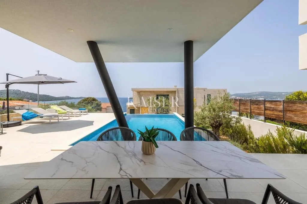 šibenik-rogoznica - moderna vila za odmor sa slikovitim pogledom na more - slika 43
