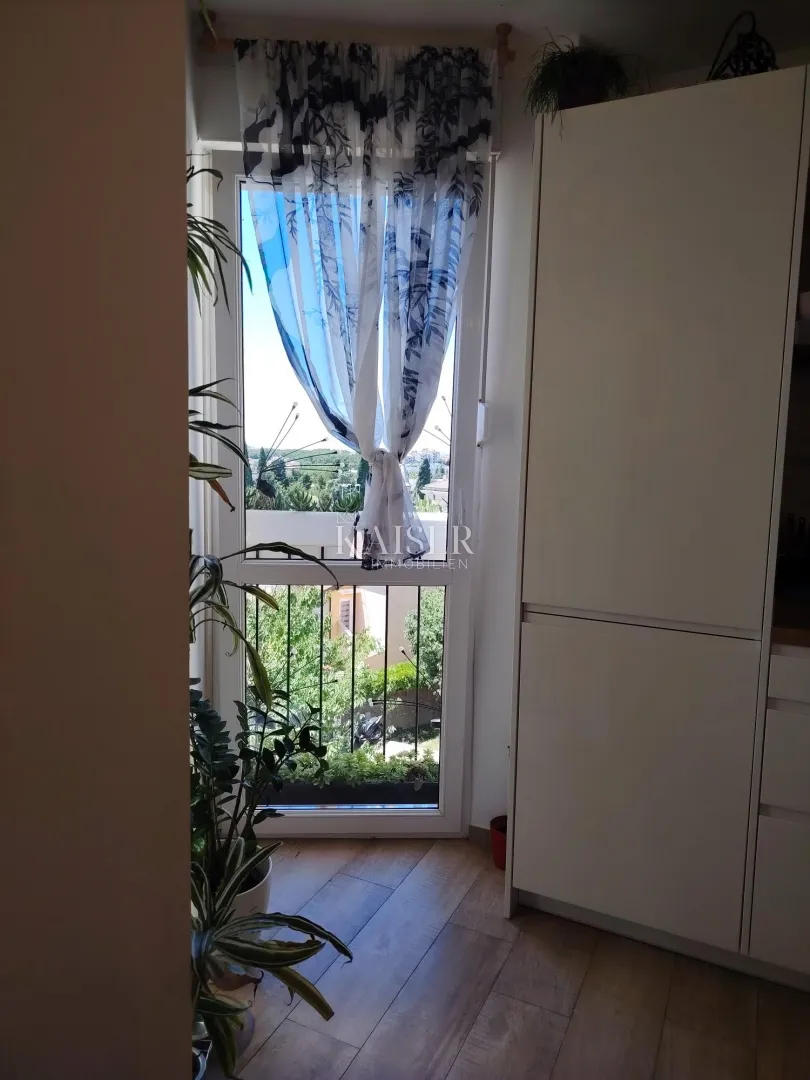 istra, pula - renoviran stan komplet 53m2 - slika 4