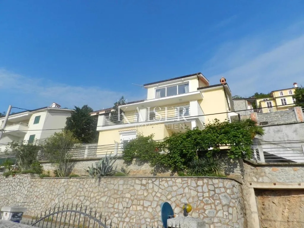 lovran, liganj – kuća s 3 stana, bazenom i pogledom na more - slika 2