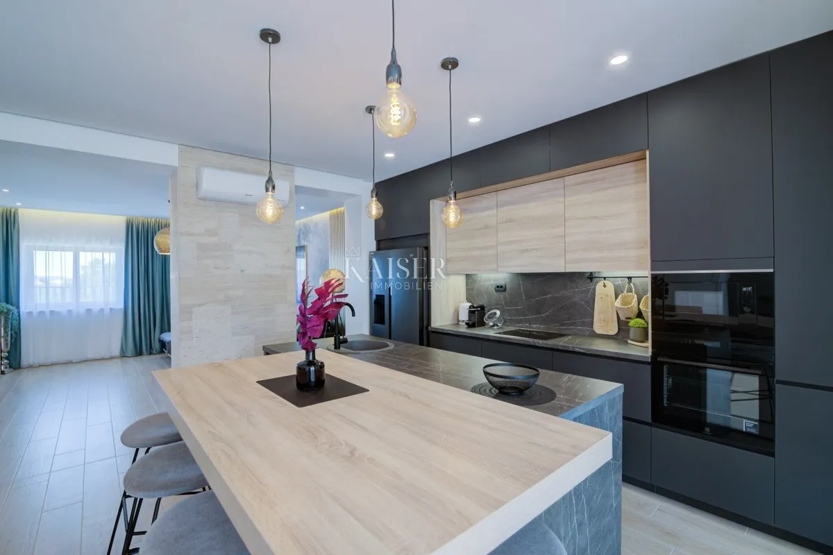 novi vinodolski - villa sa bazenom 300m2 - slika 11