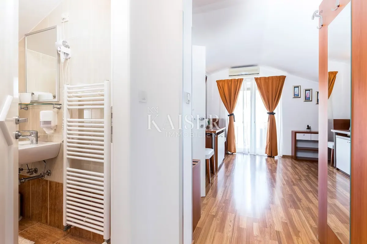 lovran – apartmanska vila s velikim zemljištem i projektom za boutique hotel - slika 17