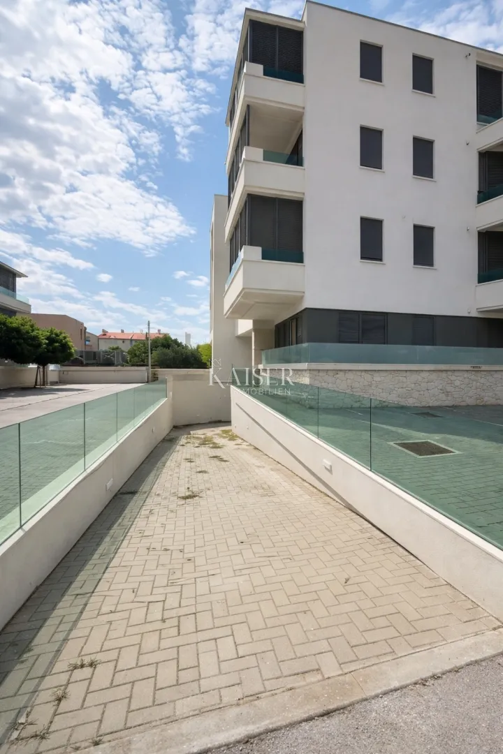 zadar–borik | moderan trosobni stan s dva balkona i pogledom na more - slika 15