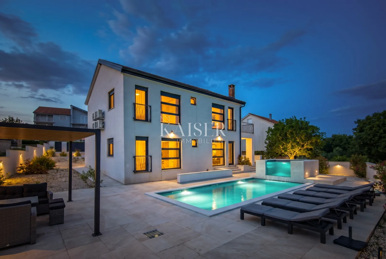 zadar – pridraga, moderna vila s bazenom i jacuzzi zonom, 300 m od mora - slika 57