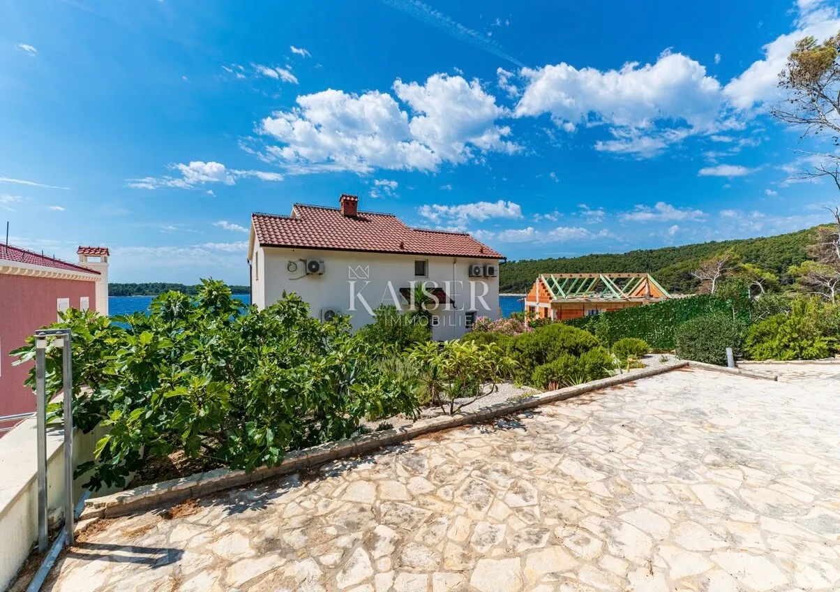 otok korčula - prekrasna i zadivljujuća vila uz more - slika 6
