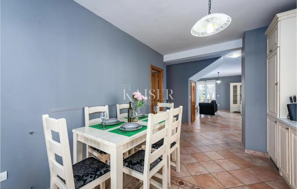 istra, umag, dvojna kuća s bazenom, 300m od mora - slika 11
