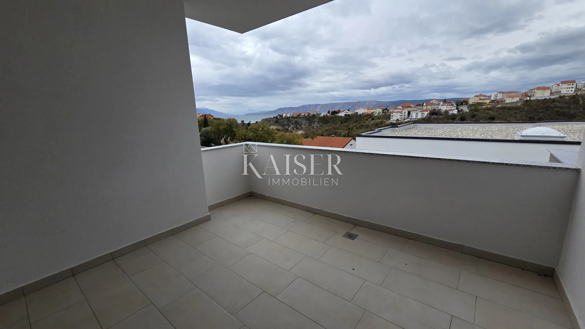 novi vinodolski - stan na 2. katu s6 novogradnja 66m2 - slika 8