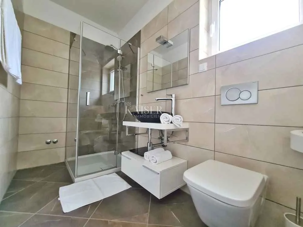 istra - poreč, luksuzna vila pogled more i sauna - slika 24
