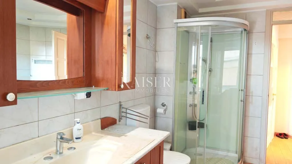istra, pula- prostrani stan 156 m² s dvije velike terase - slika 12
