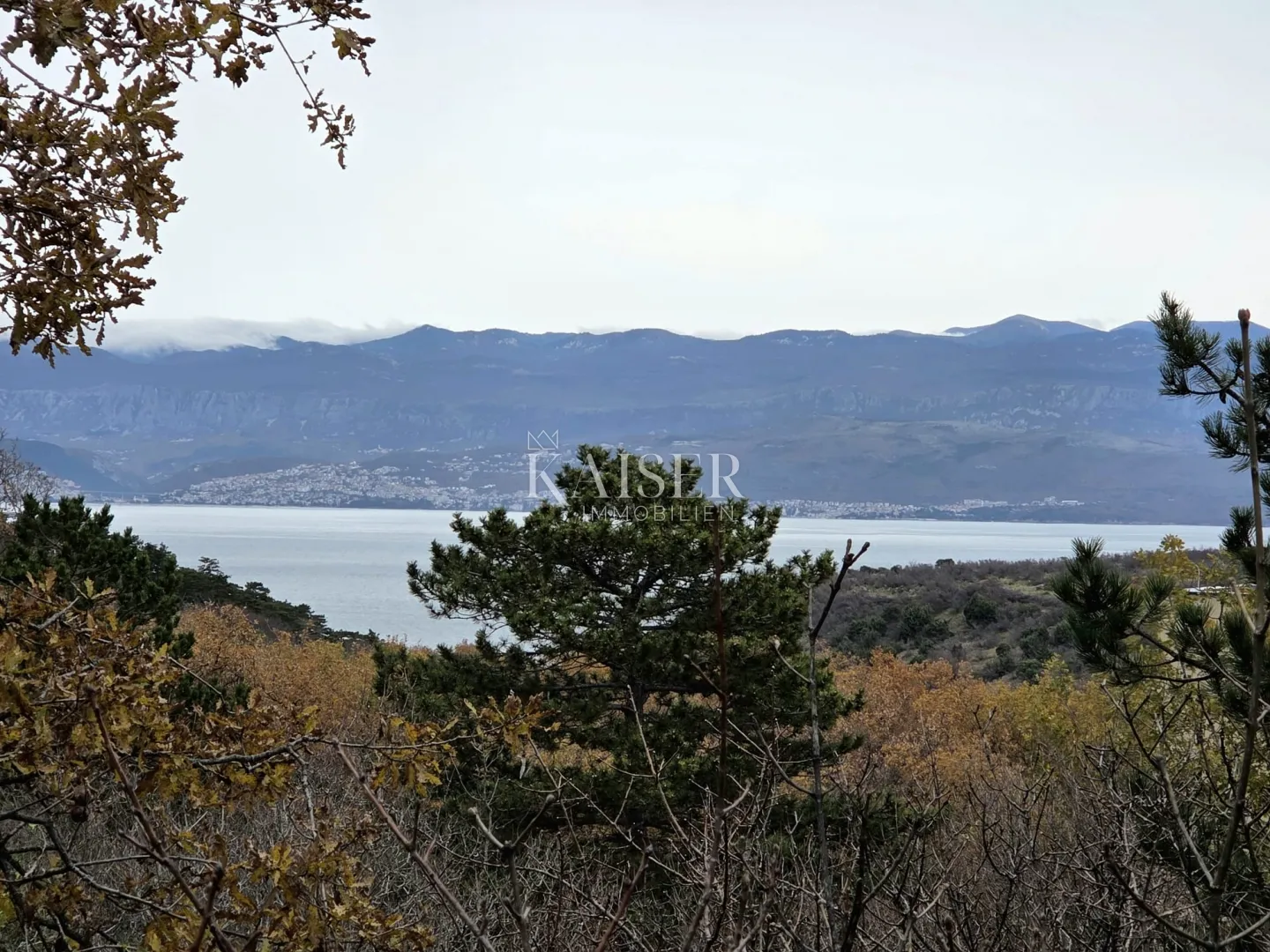 krk, vrbnik - građevinsko zemljište 2700m2, pogled more - slika 3