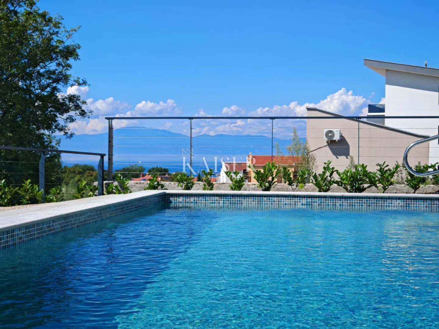 otok krk, malinska- luksuzna vila 208m2 s bazenom i pogledom na more - slika 47