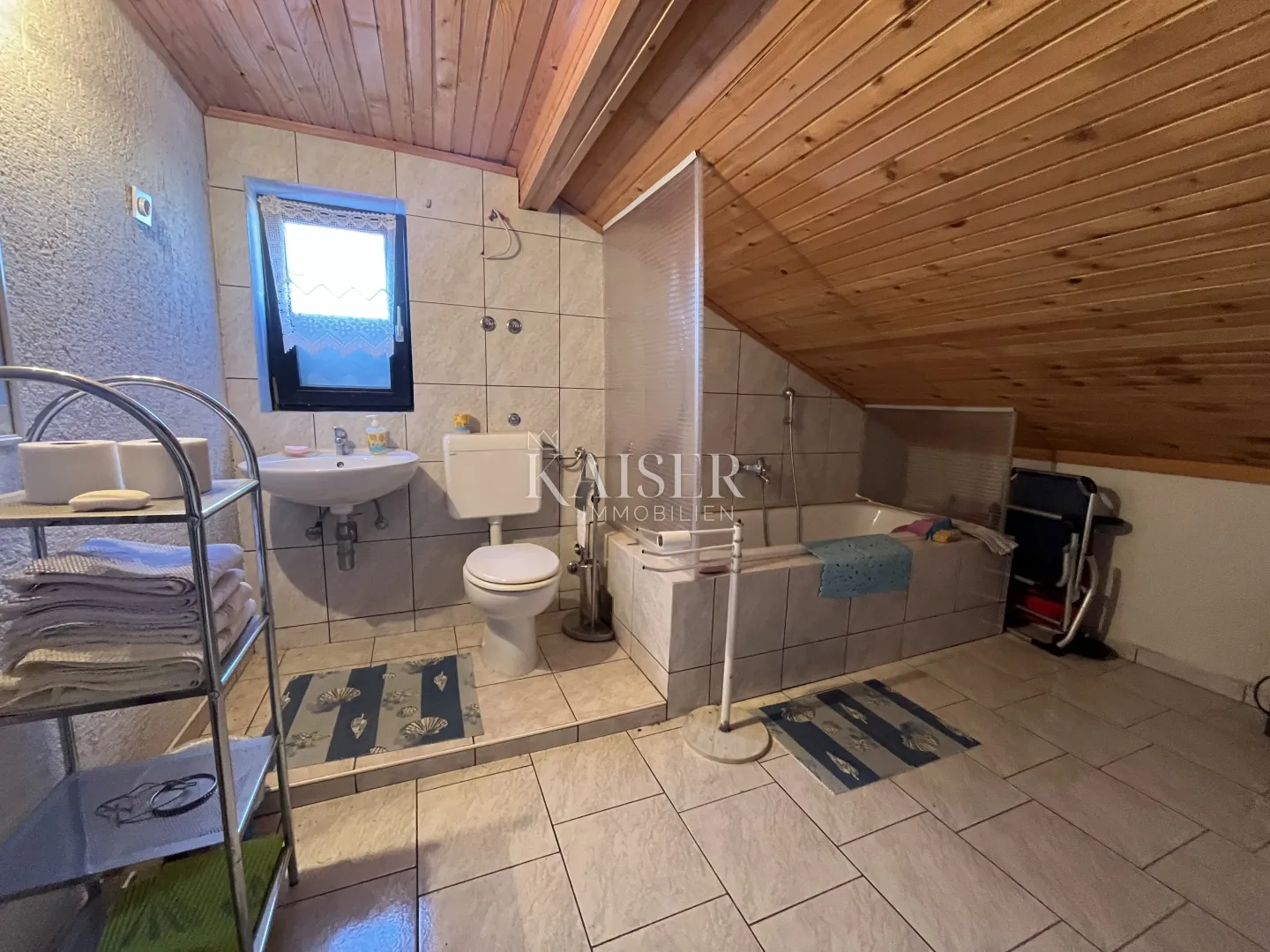 otok krk, malinska - kuća 300 m2 sa pogledom na more - slika 18