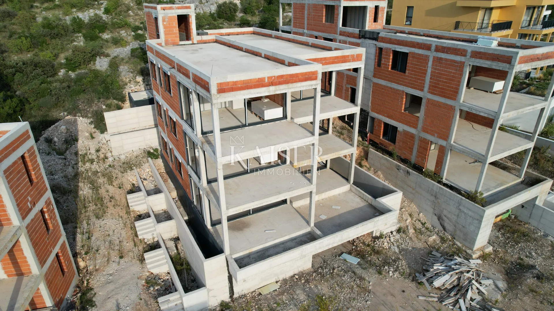 spektakularan stan (stan 2) na prvom katu s privatnim bazenom i vrtom, mandalina - šibenik - slika 5