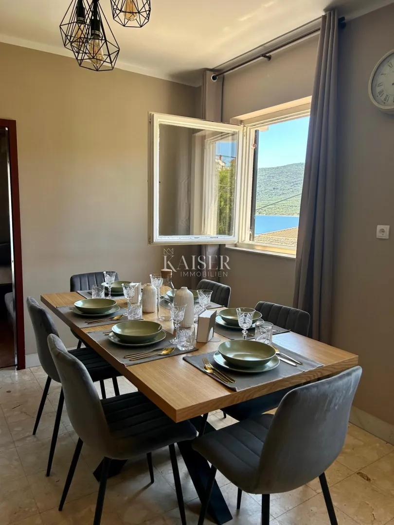 otok cres, cres - kuća sa 4 stana, 288m2, 50m od mora sa prekrasnim pogledom - slika 31
