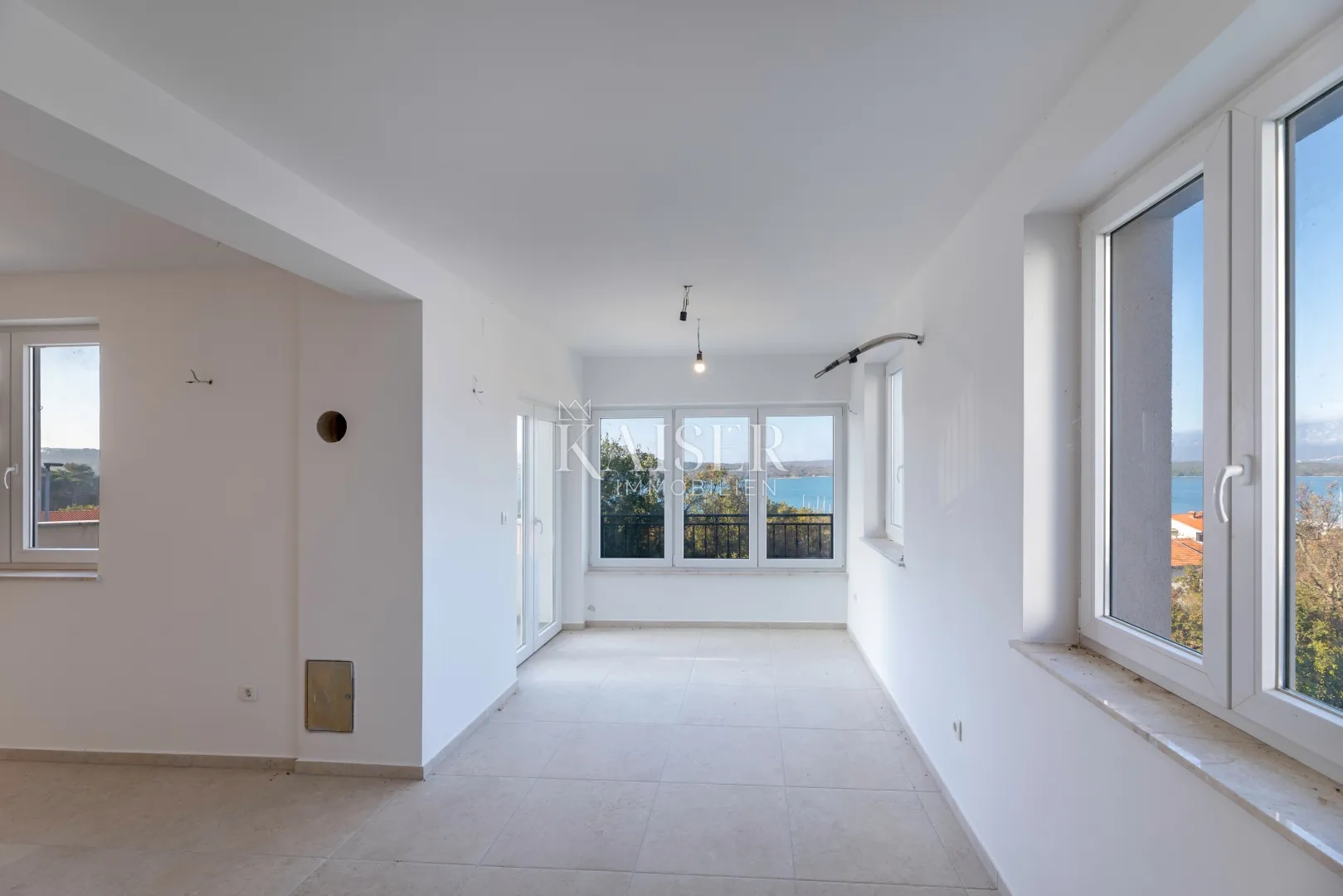 krk, klimno - kuća 266m2 na predivnoj lokaciji uz more - slika 17