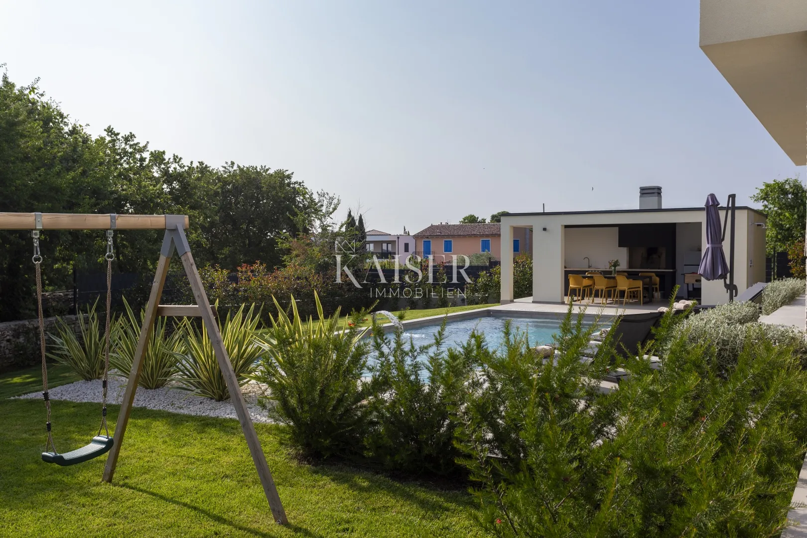 istra, svetvinčenat - moderna vila s bazenom - slika 21