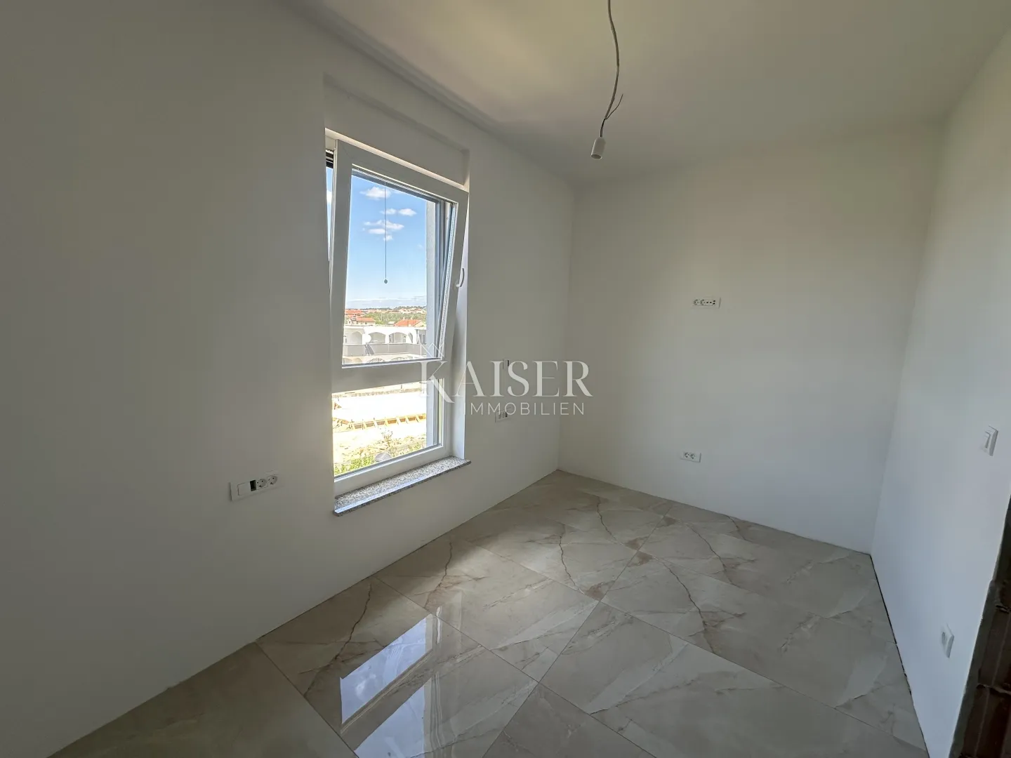 zadar, bibinje - stan s krovnom terasom – 100 m od mora - slika 11