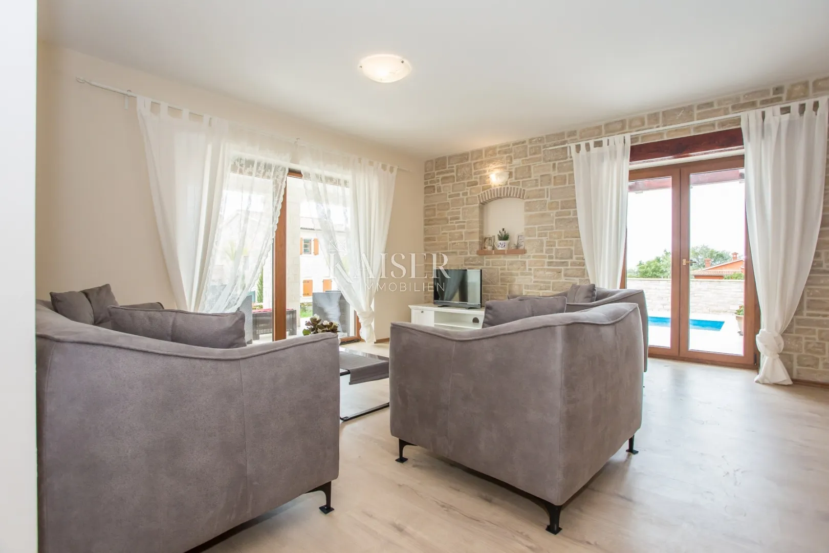 istra-kaštelir, vila sa bazenom pogled more 2 - slika 13