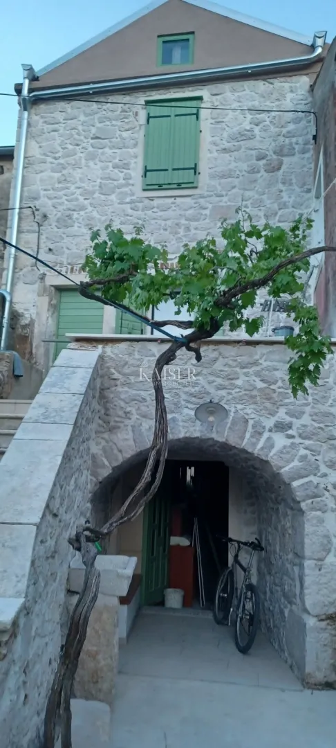 veli iž – autentična, renovirana kuća u staroj jezgri - slika 13