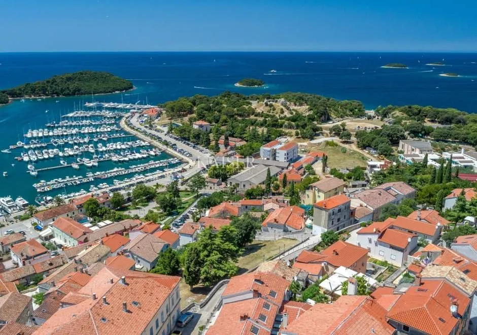 istra - poreč okolica, šarmantna kuća 300 m od mora - slika 16