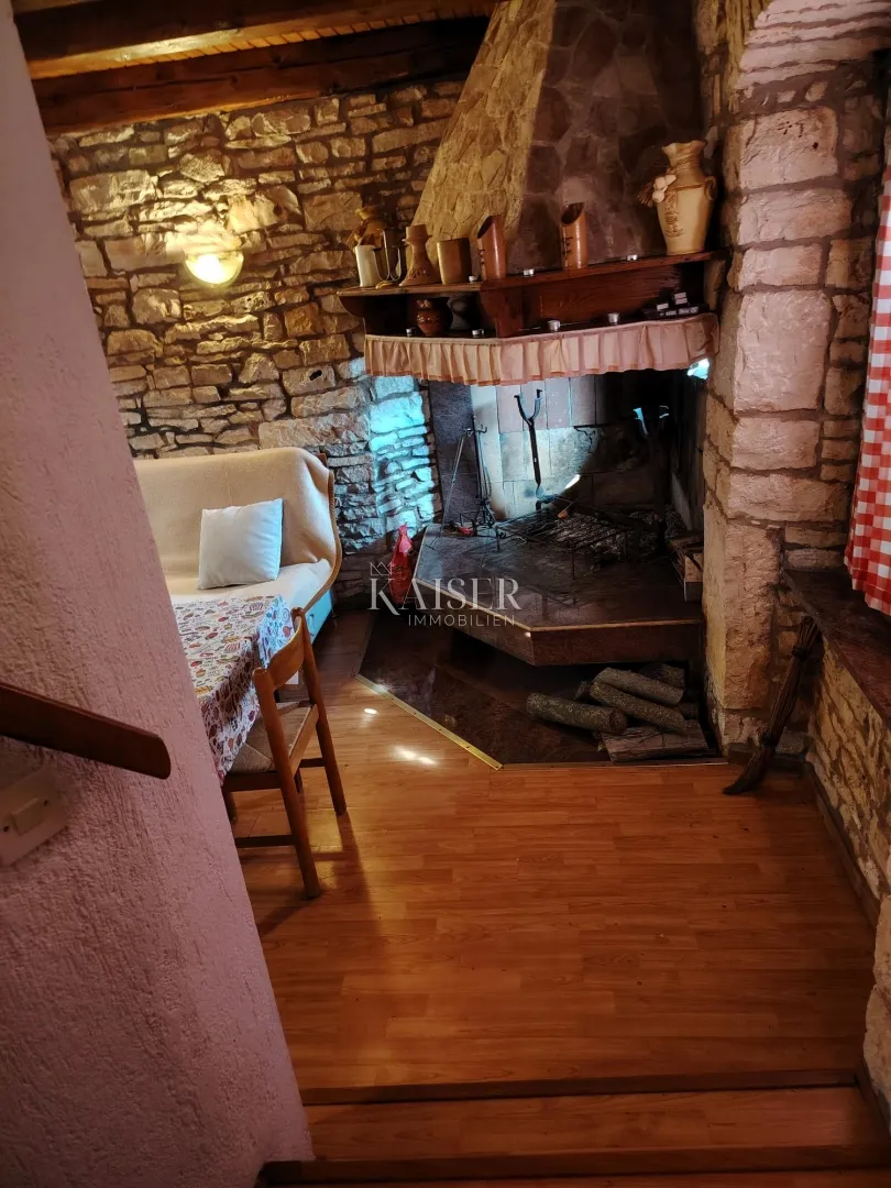 istra, smoljanci, renovirano imanje 190m2 - slika 4