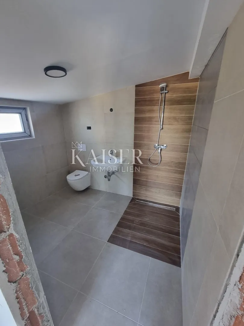 barban - kuća s bazenom 160 m2 i okućnicom 1100 m2 - slika 14