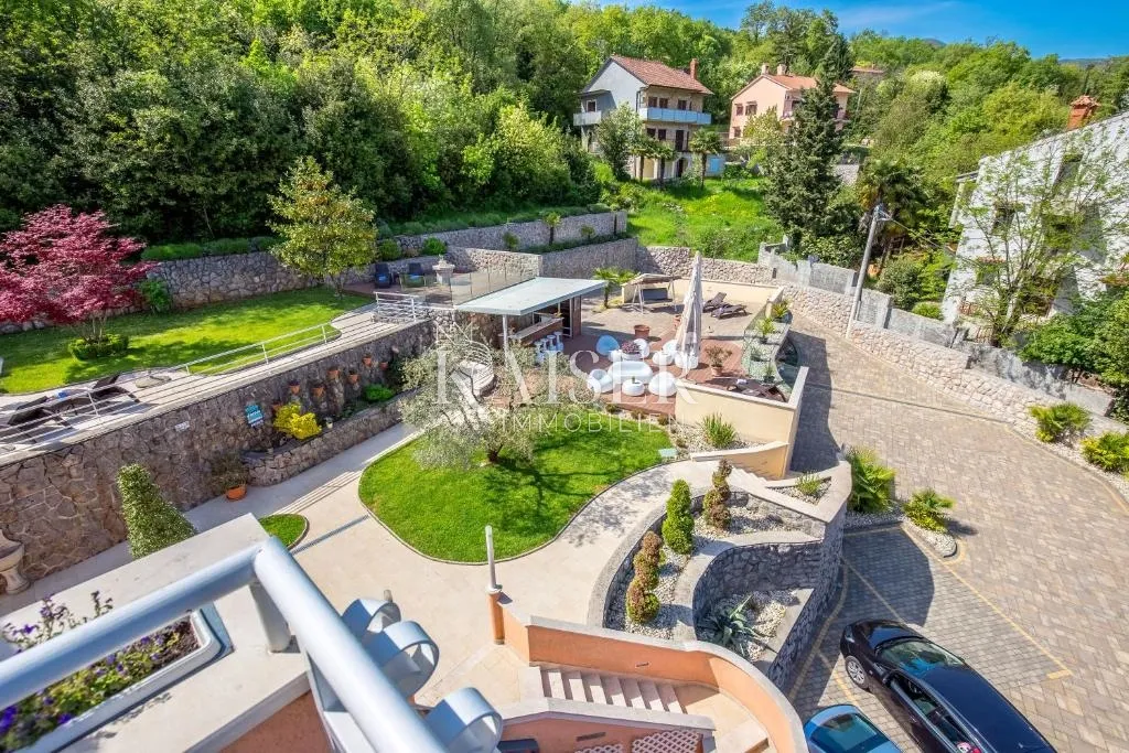 lovran – apartmanska vila s velikim zemljištem i projektom za boutique hotel - slika 2