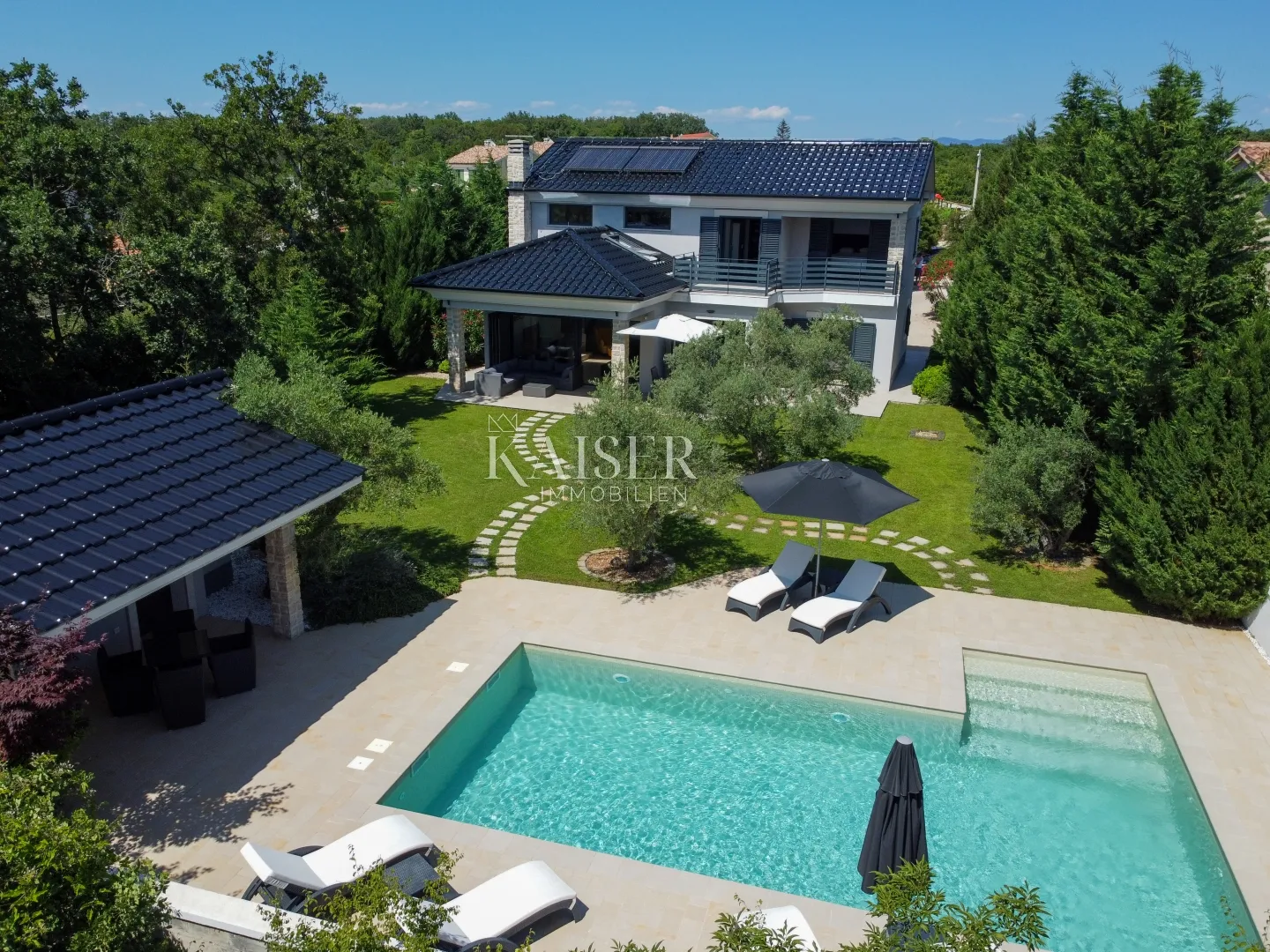 otok krk, kras - impresivna villa u oazi mira - slika 2