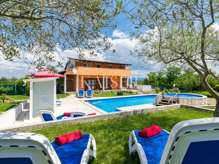 istra - motovun, kuća sa bazenom na 5560 m2 građevinske parcele - slika 4