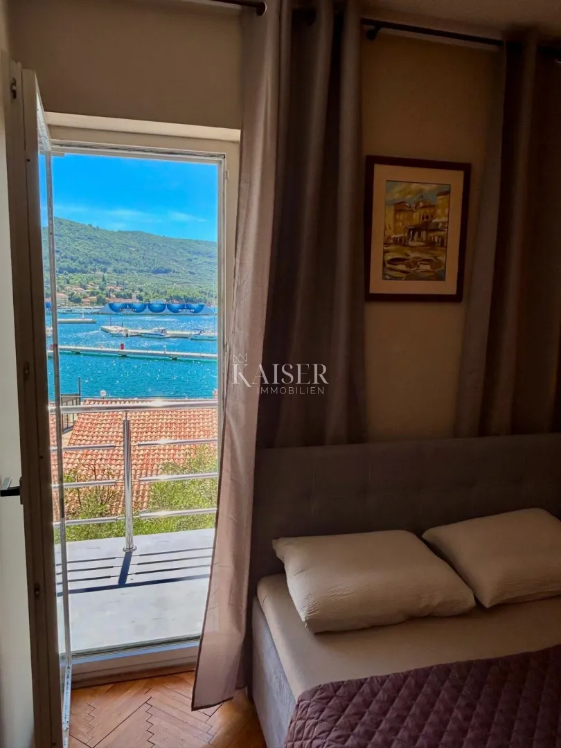 otok cres, cres - kuća sa 4 stana, 288m2, 50m od mora sa prekrasnim pogledom - slika 41