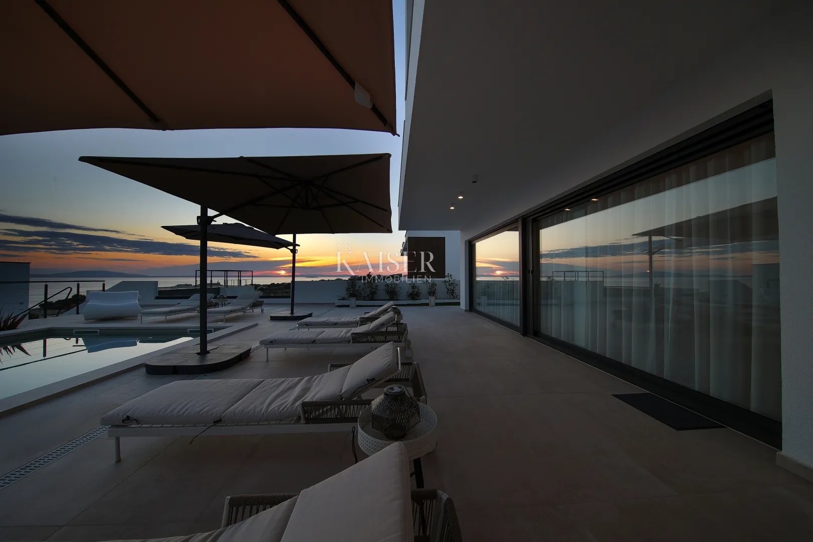 otok pag - moderna villa sa pogledom na more 305m2 - slika 73