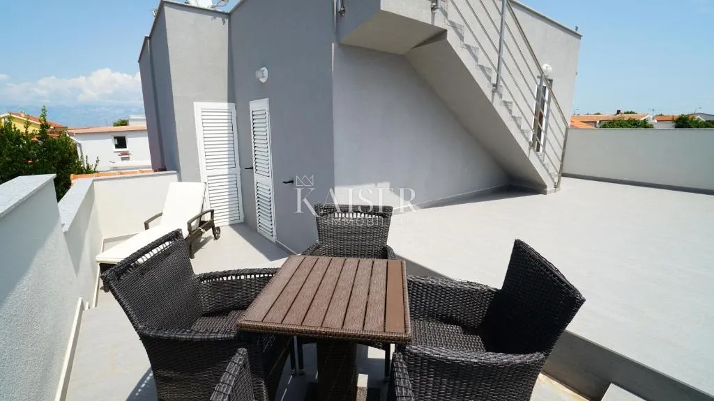 zadar, vir - prekrasna prostrana kuća 50 m od plaže - slika 16