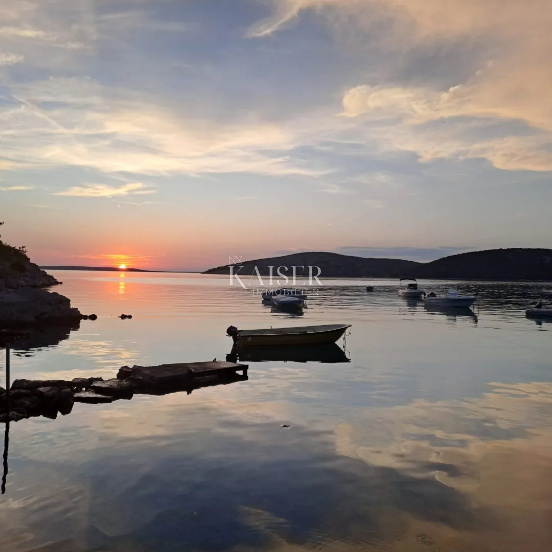 otok cres, ustrine, građevinsko zemljište sa idejnim projektom - slika 3