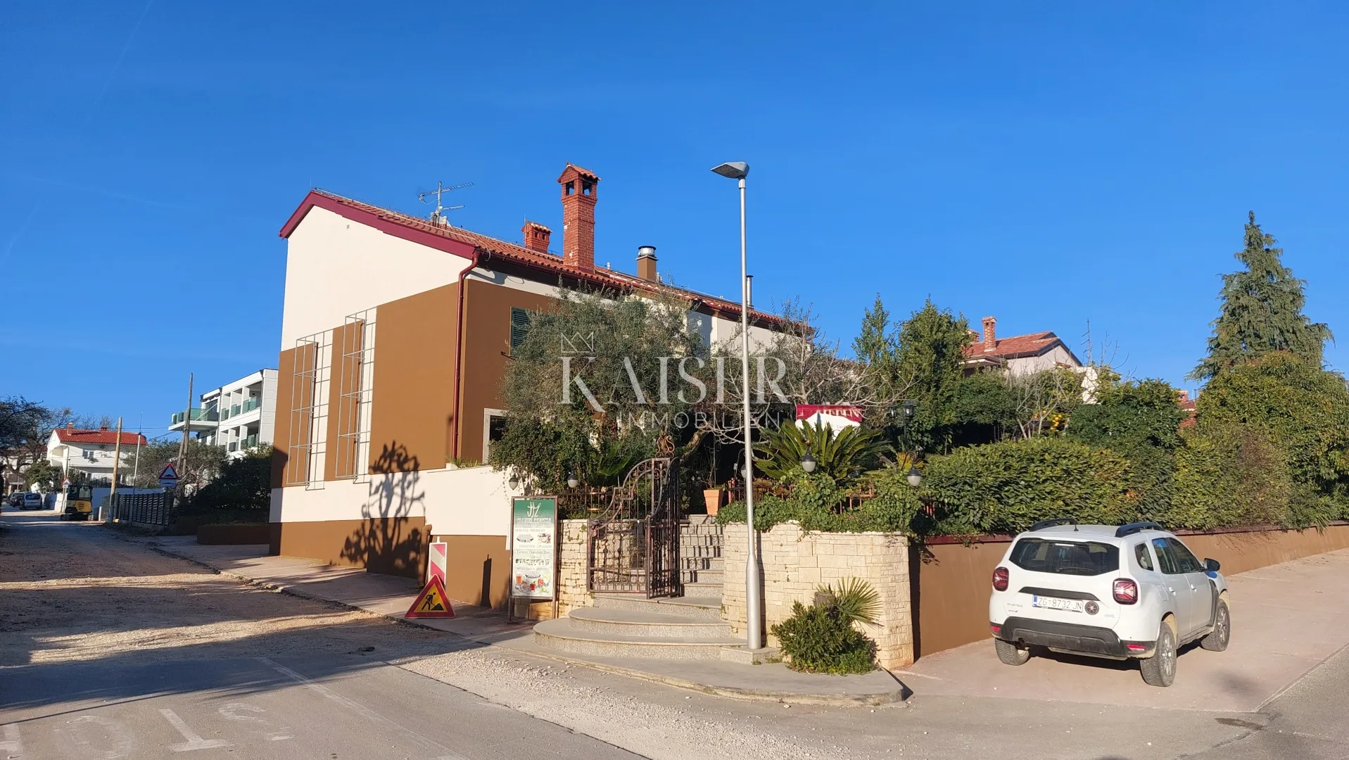 istra, novigrad - hotel 14 soba, sa restoranom i bazenom, 300m od mora - slika 13